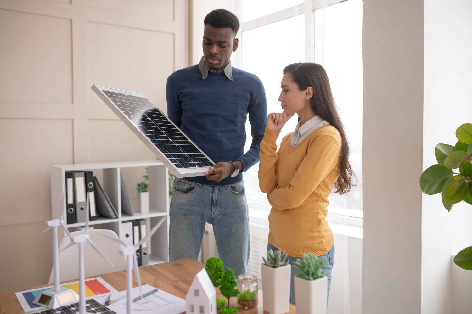 Should You Buy a Home With Solar Panels? What to Check First!